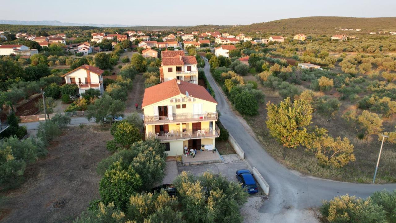 Apartments Antonija Sukošan 外观 照片